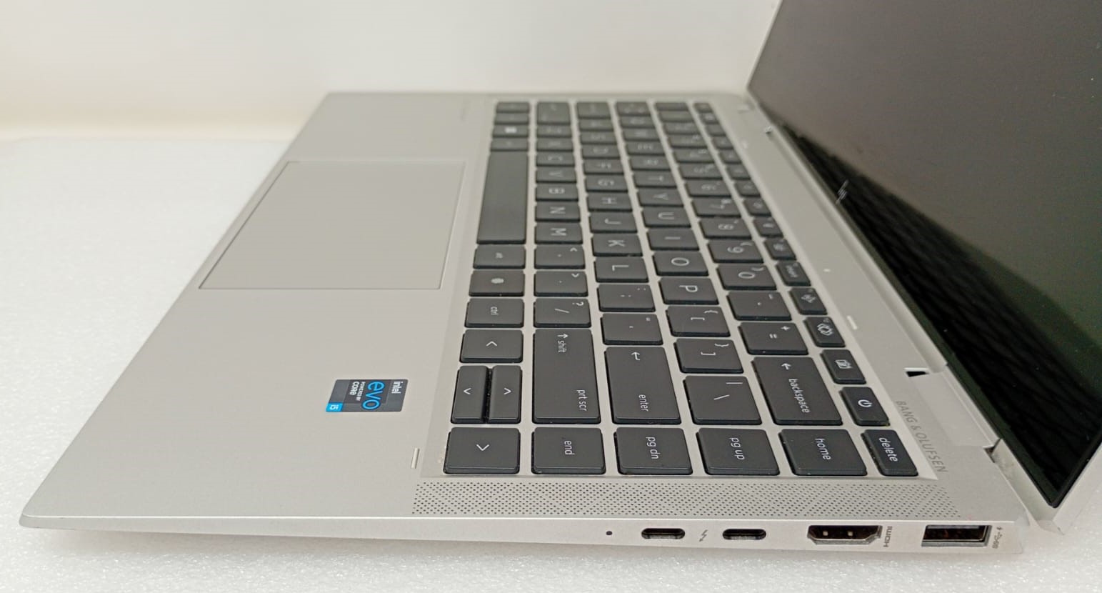 ELITEBOOK X360 1040 G8_3